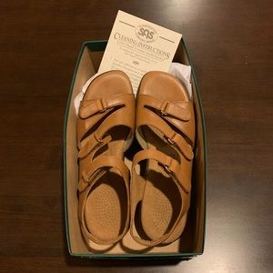 BRAND NEW SAS SANDALS